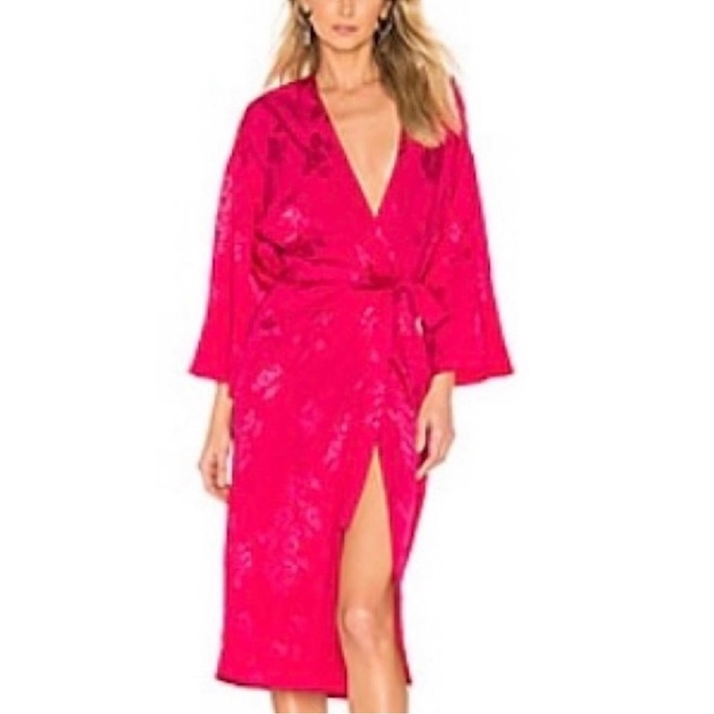 Lovers + Friends Vibrant hot Pink Floral Satin Robe kimono coverup Ss large